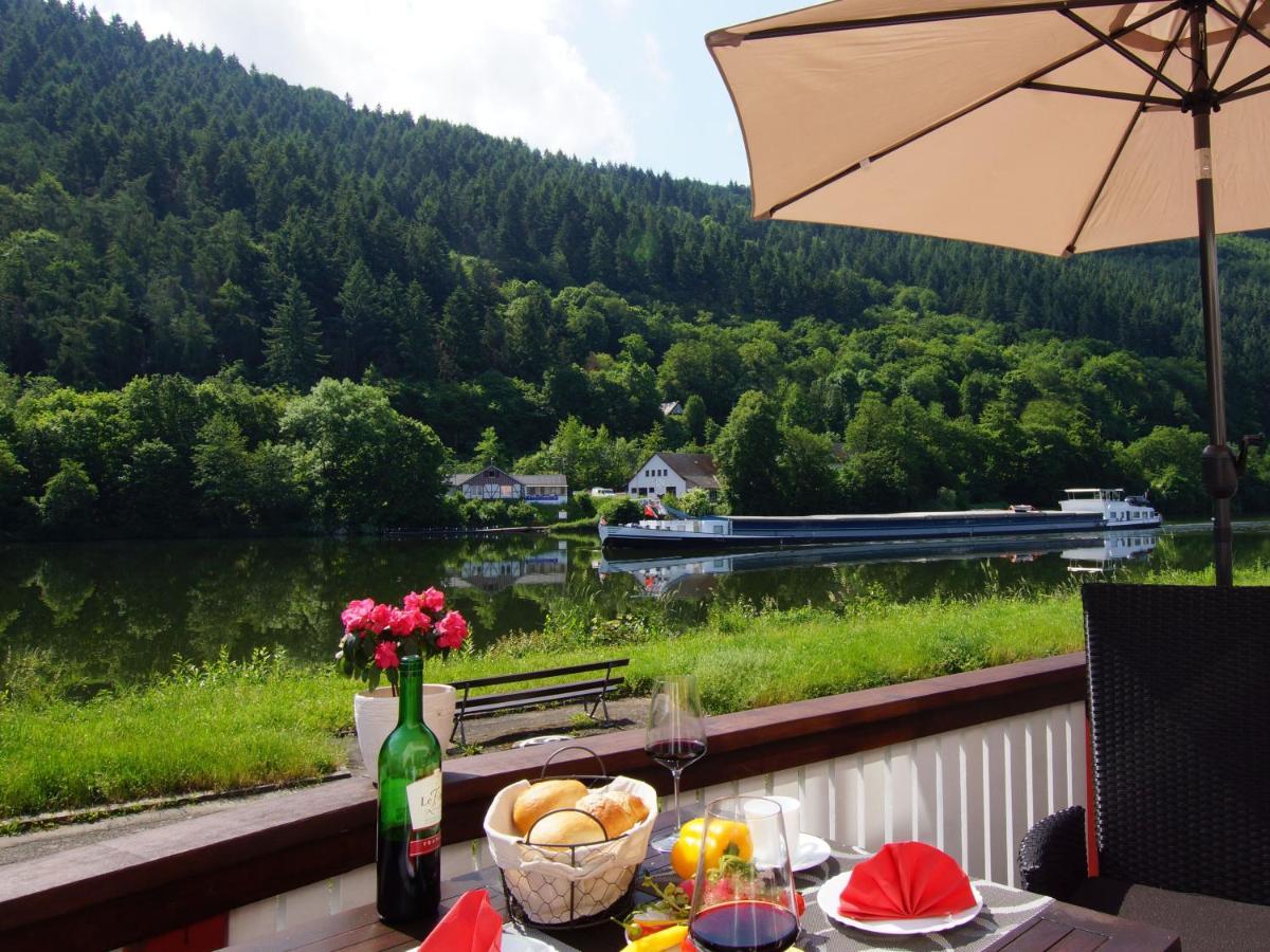 Apartamento Altes Faehrhaus An Der Mosel Anno1633 Traben-Trarbach Exterior foto